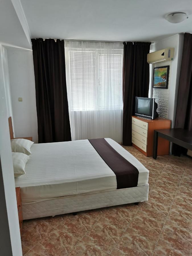 Jelezchevi Guest Rooms Primorsko Exteriör bild