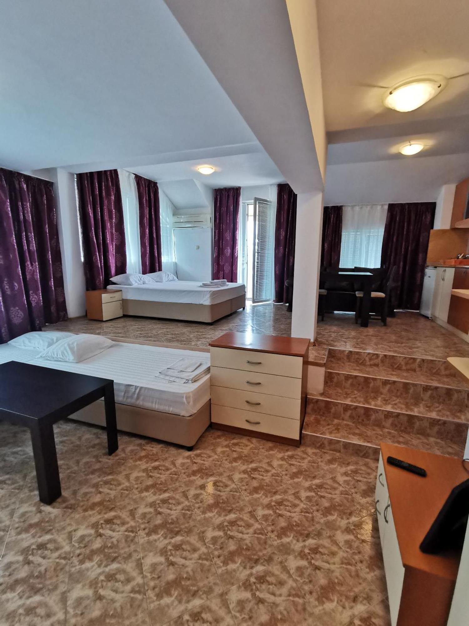 Jelezchevi Guest Rooms Primorsko Exteriör bild